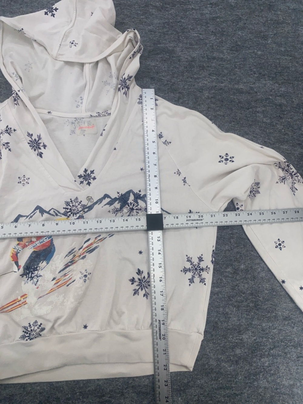 Free People Movement Snowflake Ski Graphic Hoodie Ivory Blue Size M - Picture 4 of 10